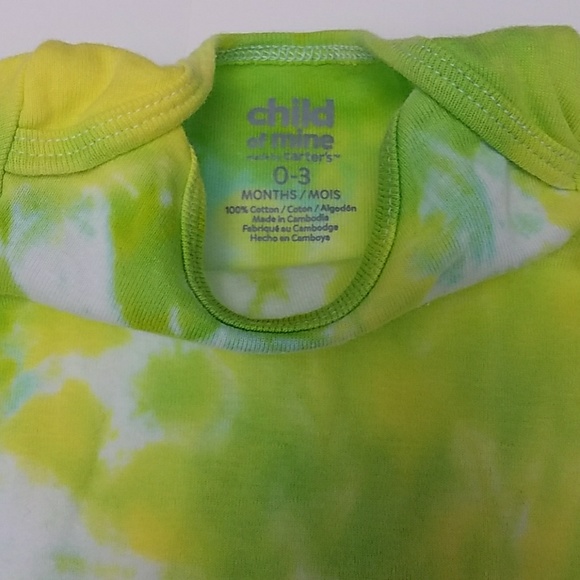 Tie-dye Carter's onesie 0 to 3 months - Picture 2 of 3